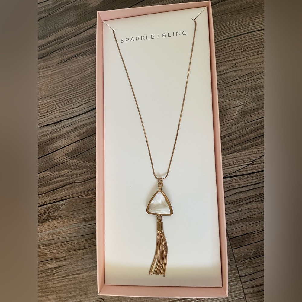 NWT! gold sparkle and bling necklace with gem!